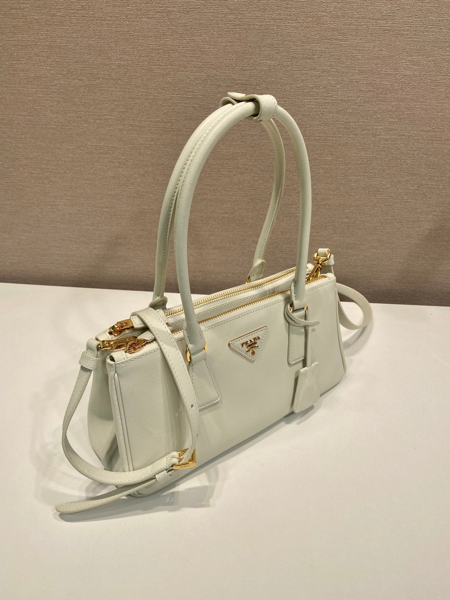 PRA New Killer Bag White Calfskin 340497