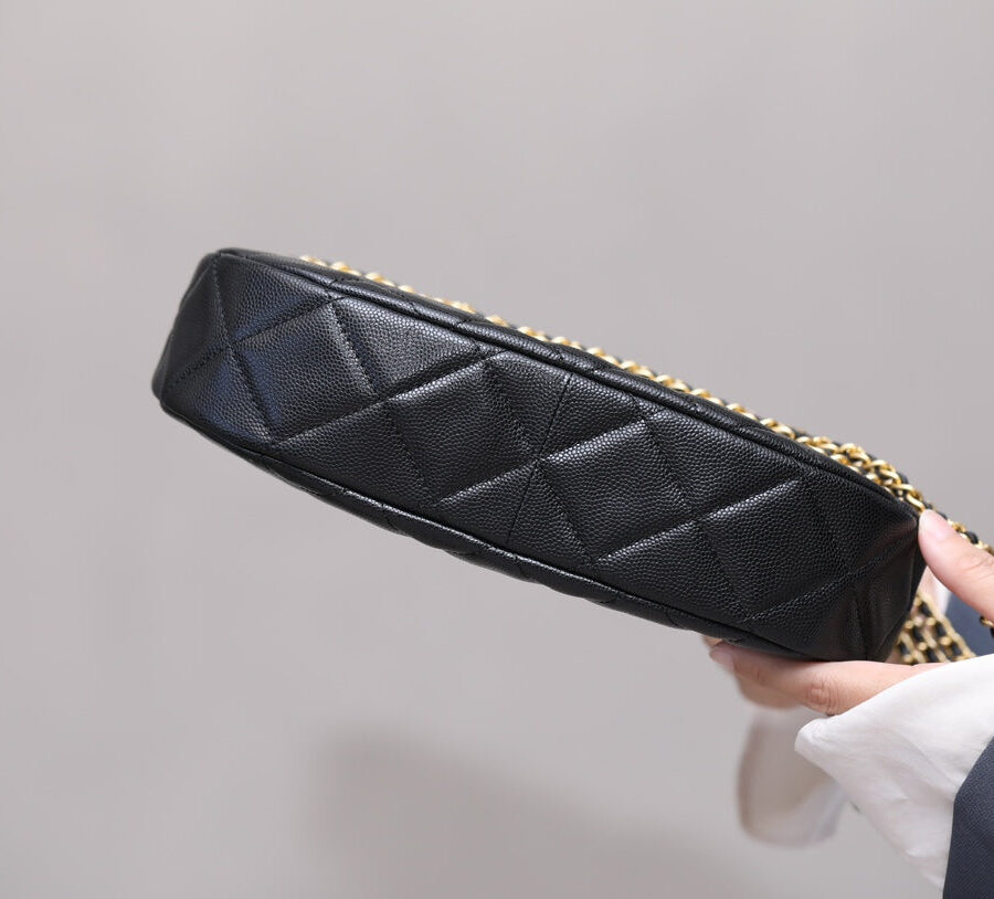 Designer Shoulder Bag gold – front view