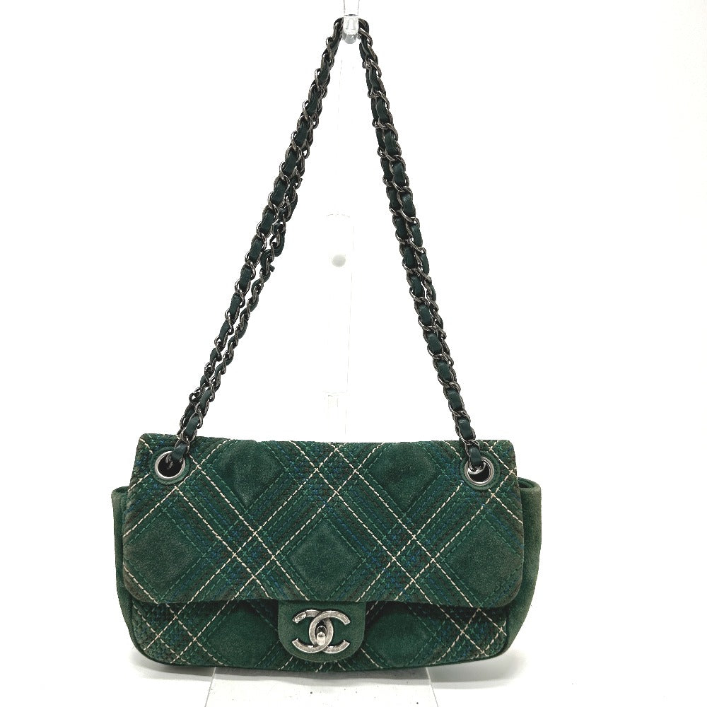 Chanel Shoulder Bag green – front view