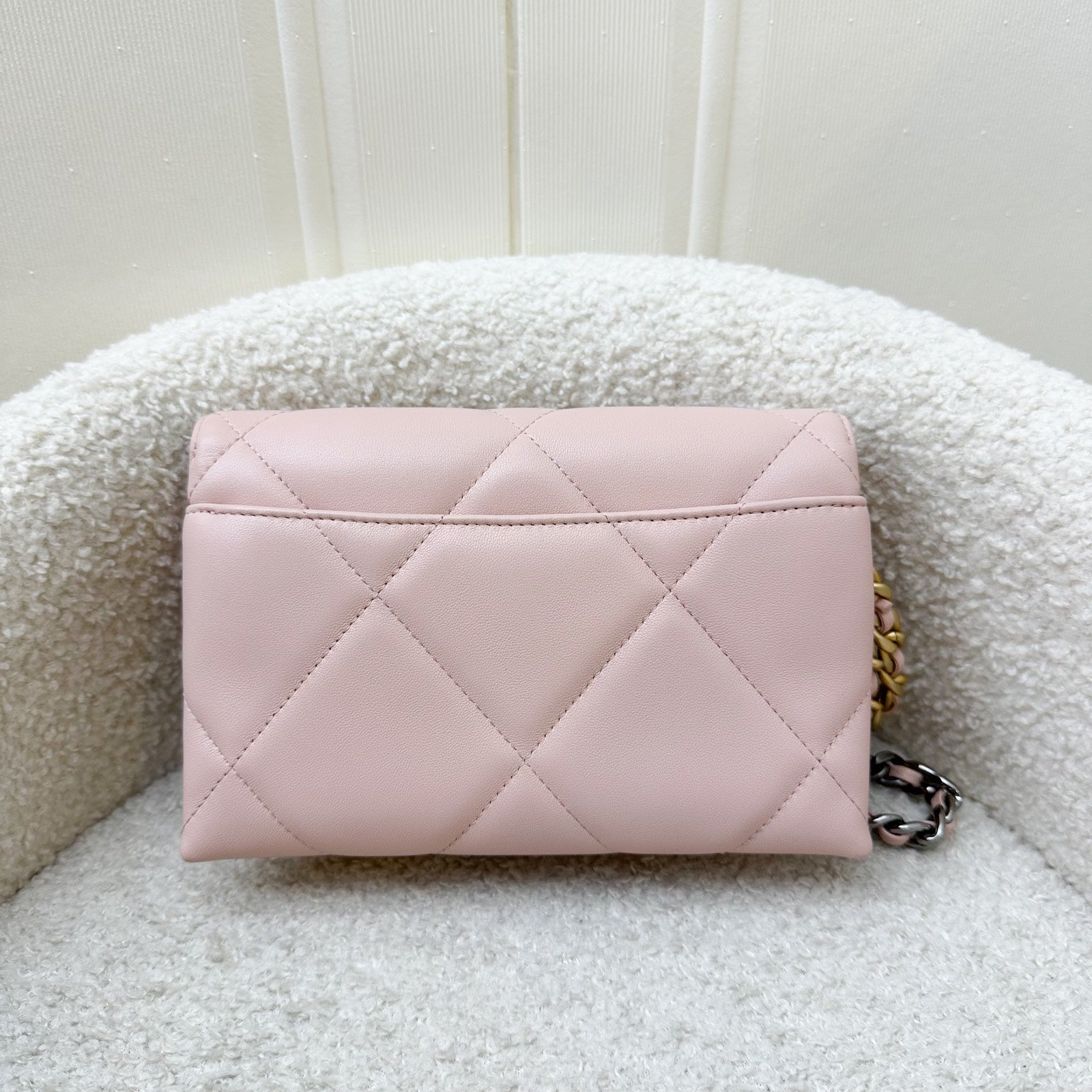 Chanel 19 Wristlet / Clutch In Pink Lambskin And 3-tone HW