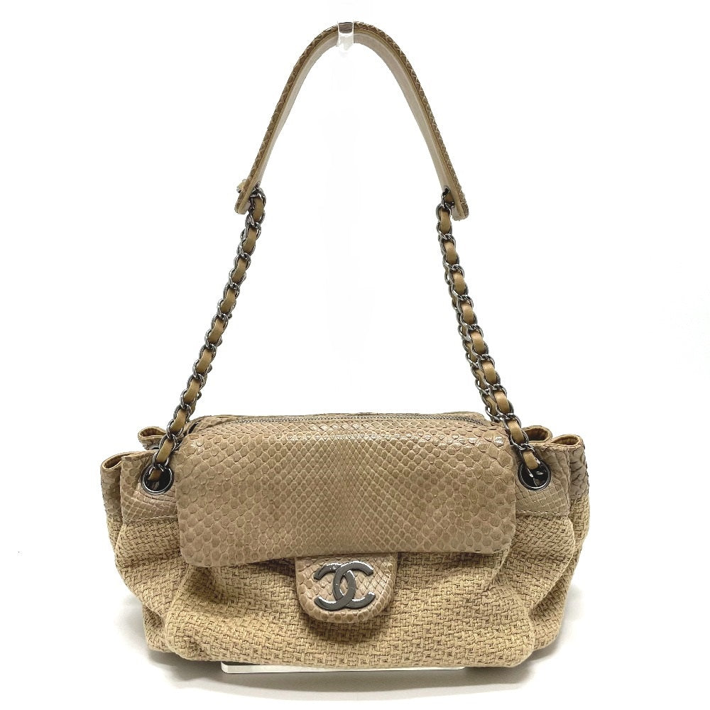 Chanel 30 Canvas Beige Shoulder Bag