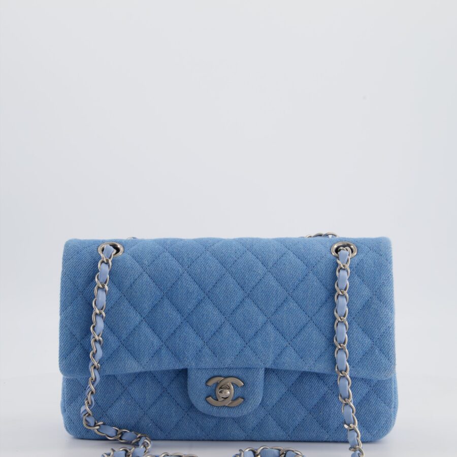 Chanel Flap Bag blue – front view